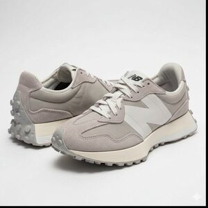 New Balance 327 Timberwolf Aluminum Women's Size 6
